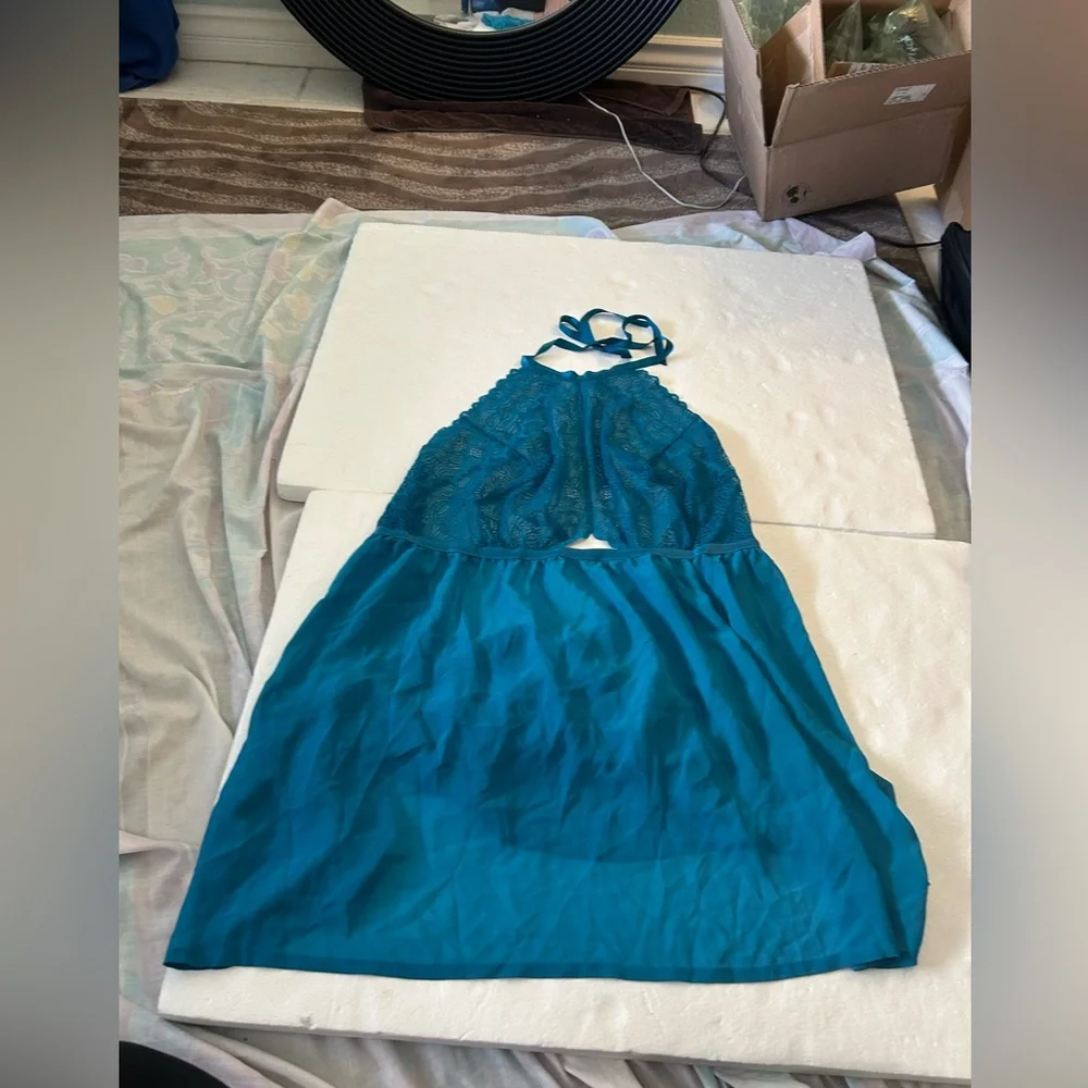 Cacique NWT teal 2 piece lingerie set matching teddy and thing lace